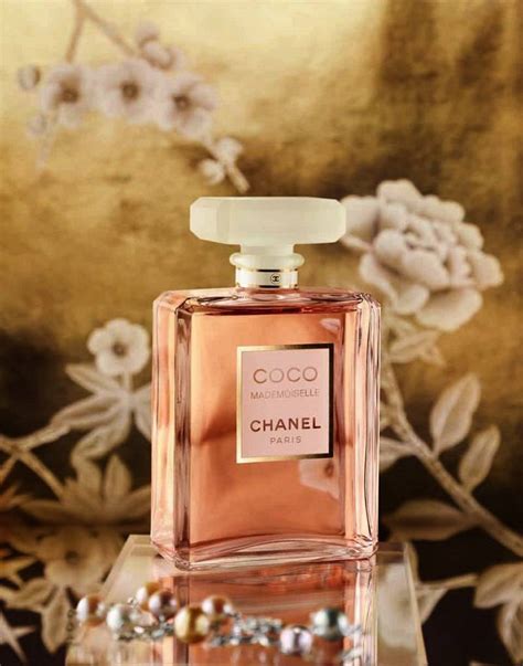 coco chanel mademoiselle smell.